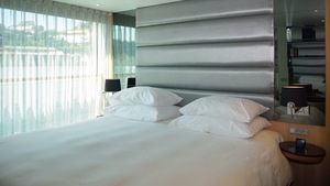 Riverview Suite